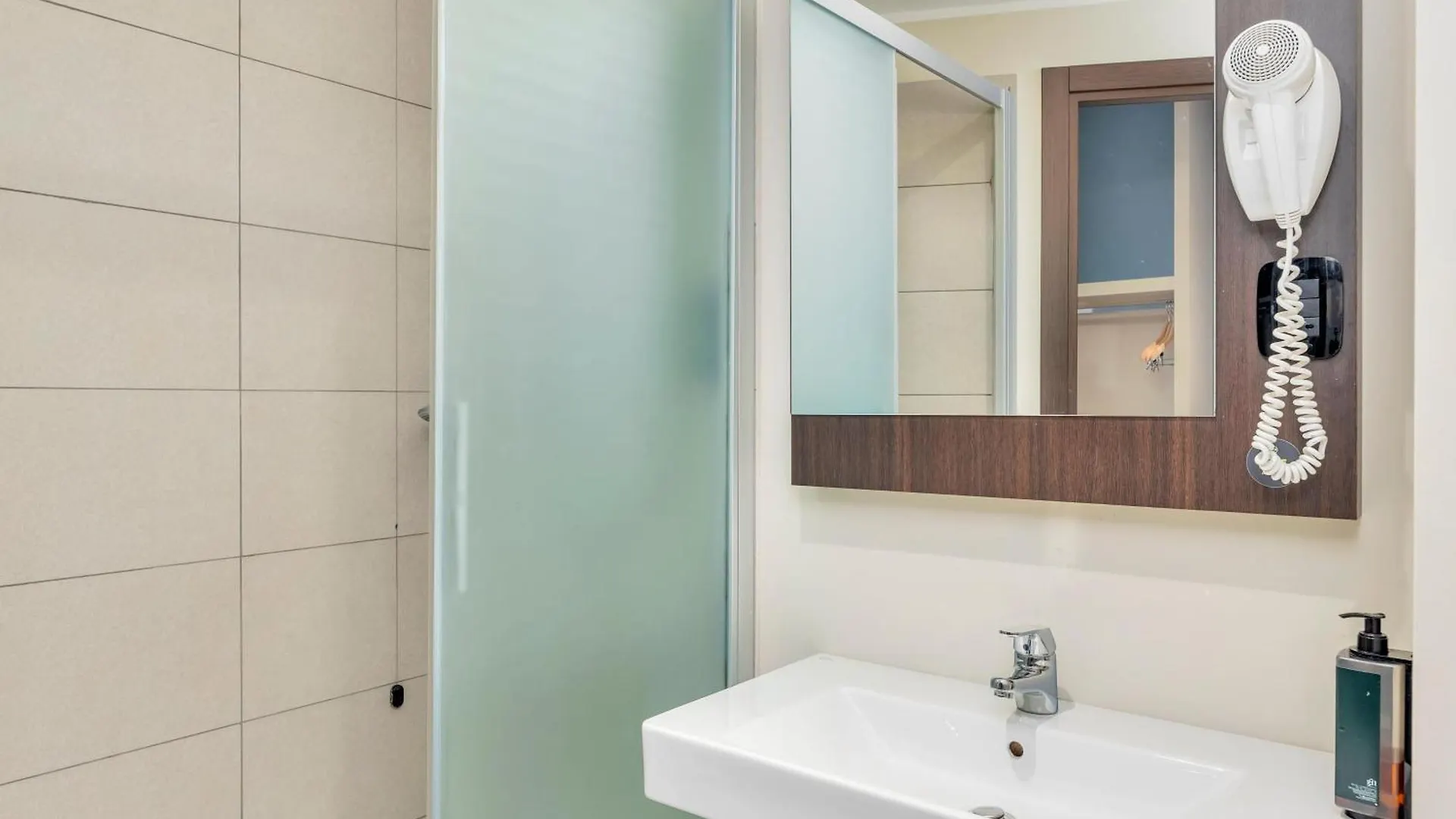 B&B Hotel Milano Cenisio Garibaldi Milaan