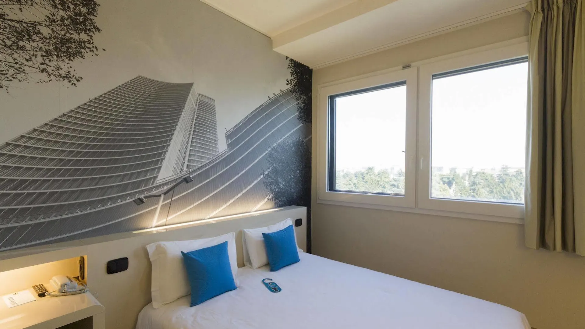***  B&B Hotel Milano Cenisio Garibaldi Italy