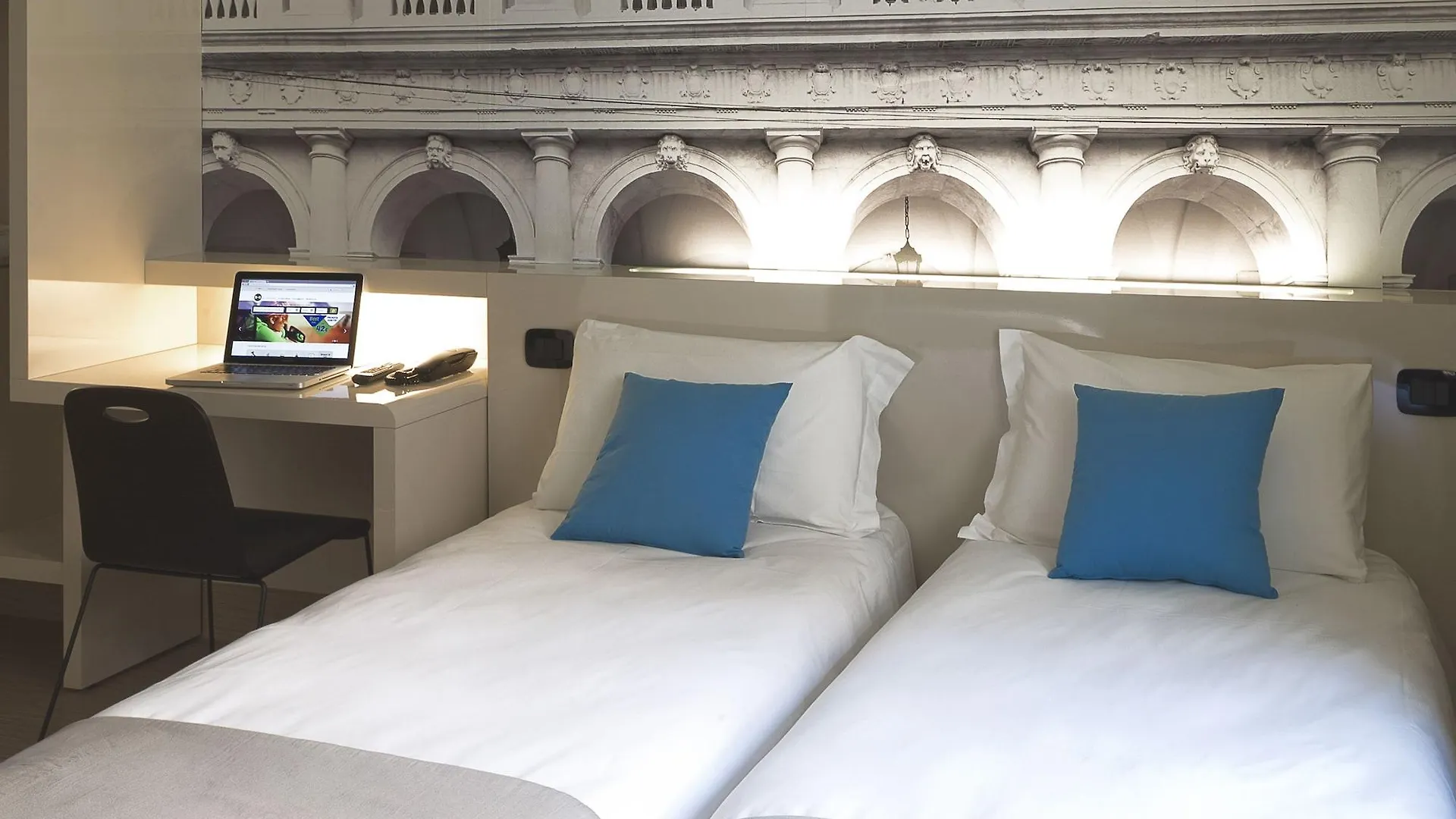B&B Hotel Milano Cenisio Garibaldi 3*, Milan