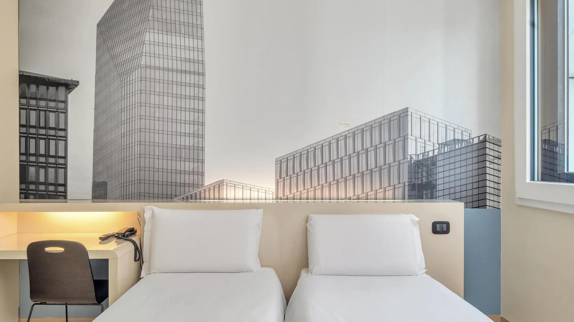***  B&B Hotel Milano Cenisio Garibaldi Italy