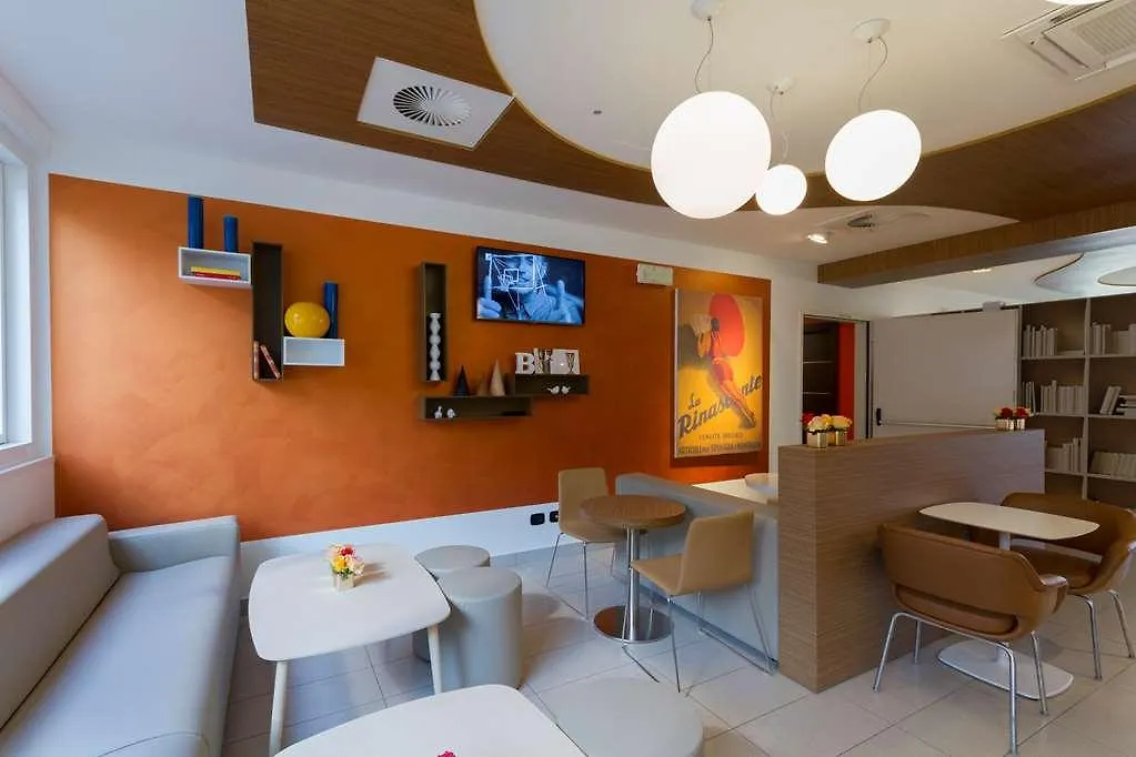 B&B Hotel Milano Cenisio Garibaldi 3*, Milan